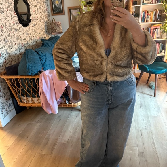 Anthropologie Gorgeous Faux Fur Cropped Jacket 12 - Picture 7 of 7